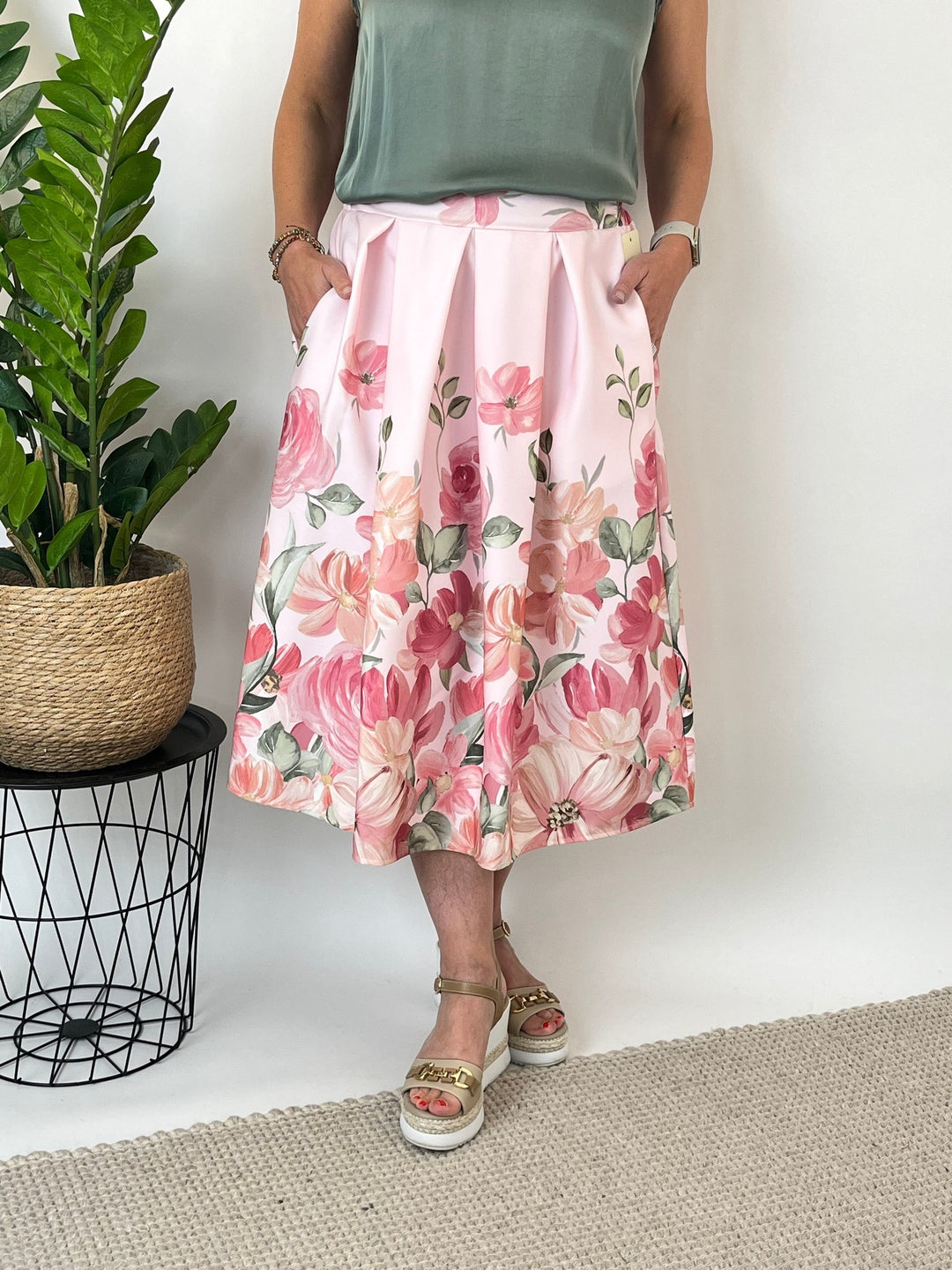 Midirock mit floralem Print, rosa von Bella Vita - Mode &amp; Lifestyle