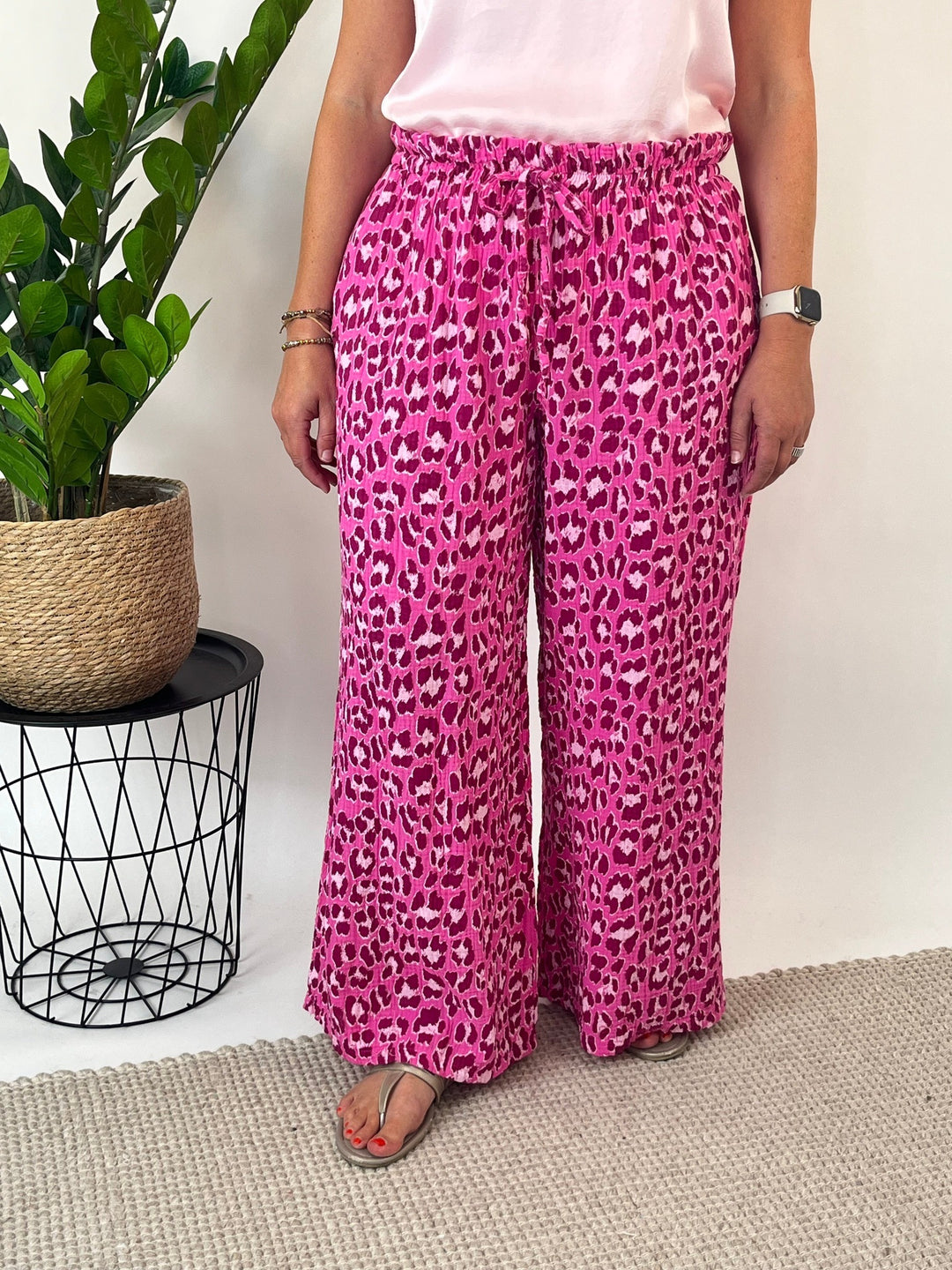 Musselinhose Leo, beere-pink von Bella Vita - Mode & Lifestyle