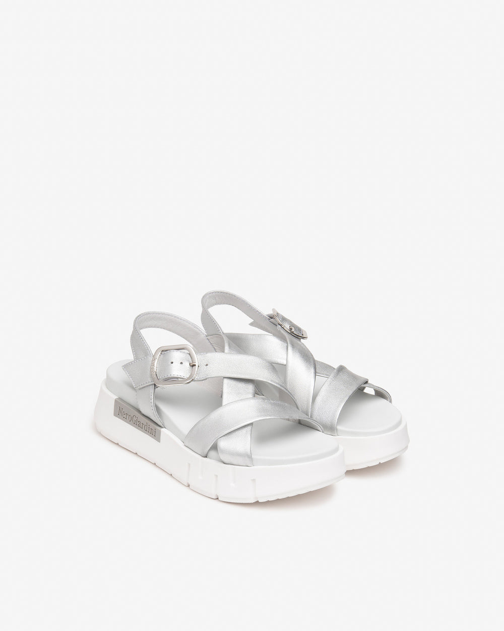 NeroGiardini Sandale,silber von Bella Vita - Mode & Lifestyle