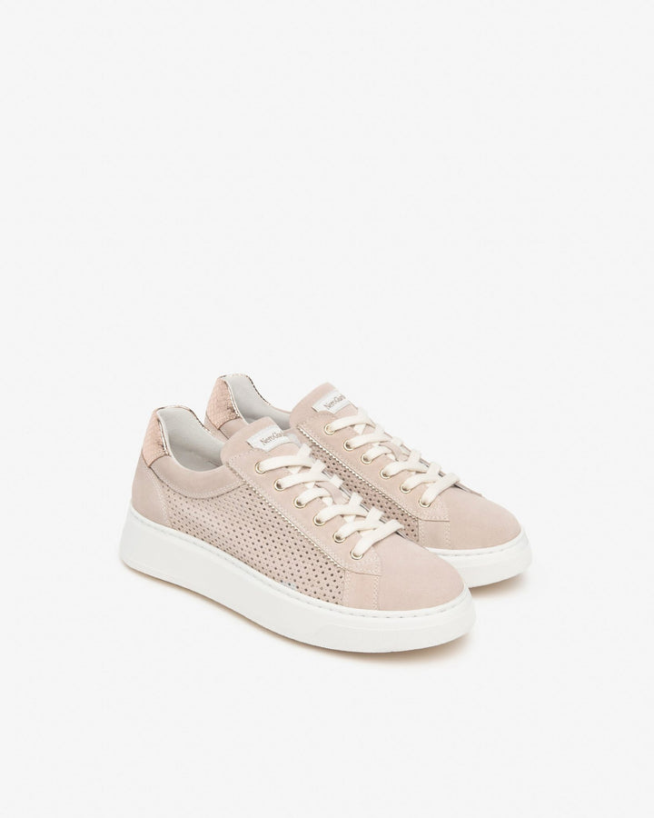 NeroGiardini Sneaker mit Lochmuster, stein von Bella Vita - Mode &amp; Lifestyle