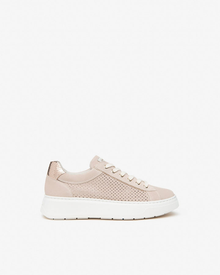 NeroGiardini Sneaker mit Lochmuster, stein von Bella Vita - Mode &amp; Lifestyle