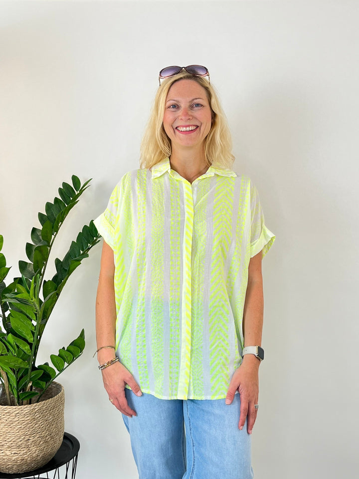 Oversize-Bluse Neon, grafisch-bedruckt Gelb One Size von Bella Vita - Mode &amp; Lifestyle