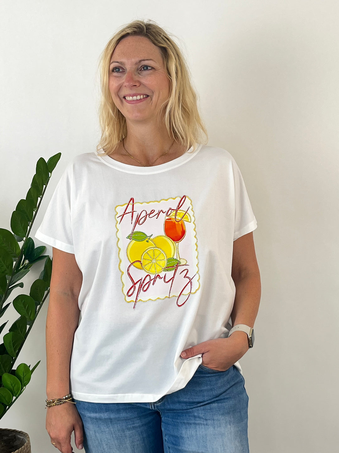Oversize-Shirt "Aperol Spritz", weiß-orange von Bella Vita - Mode & Lifestyle