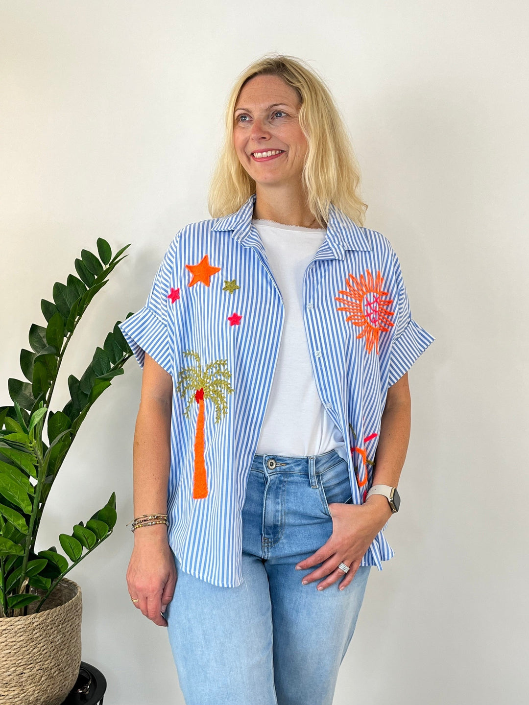 Oversize-Streifenbluse mit Stickerei von Bella Vita - Mode &amp; Lifestyle