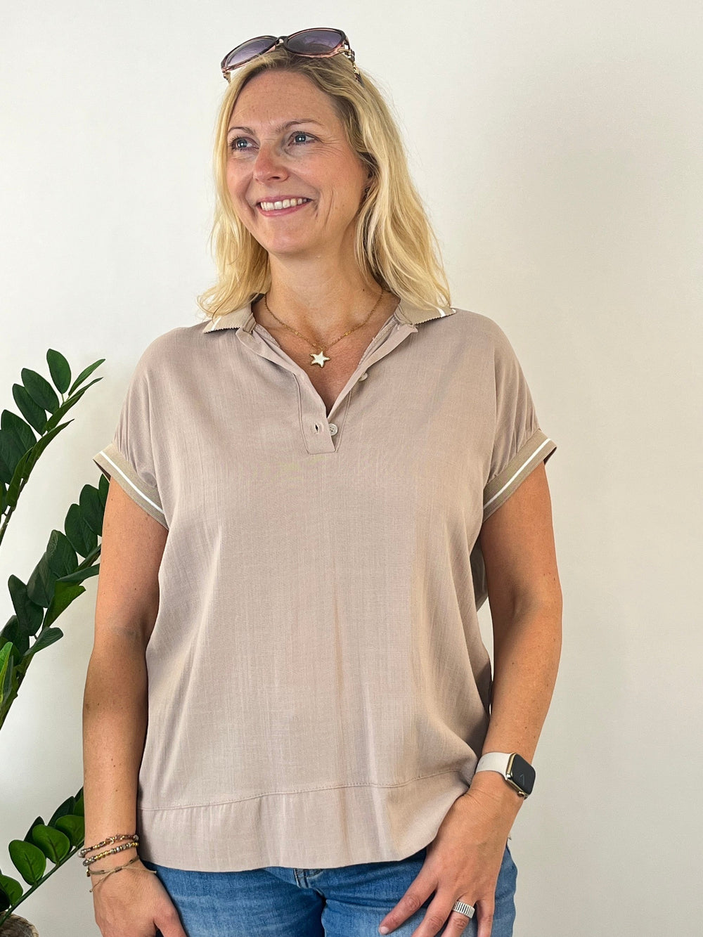 Poloshirt mit kurzem Arm Beige One Size von Bella Vita - Mode & Lifestyle