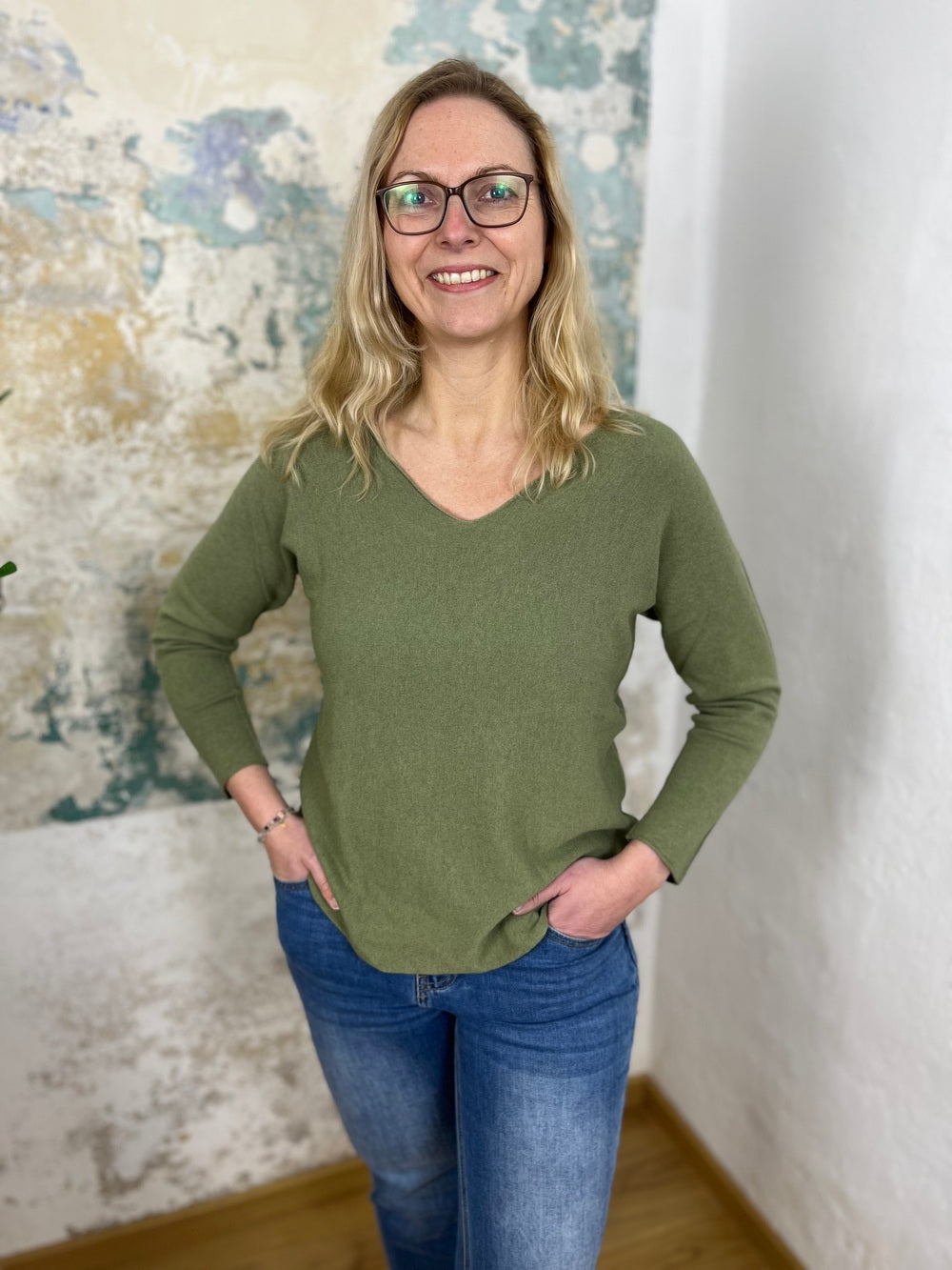Pullover mit V-Ausschnitt und Langarm von Bella Vita - Mode &amp; Lifestyle