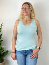 Rippentop mit Spitzenkante, mint von Bella Vita - Mode & Lifestyle