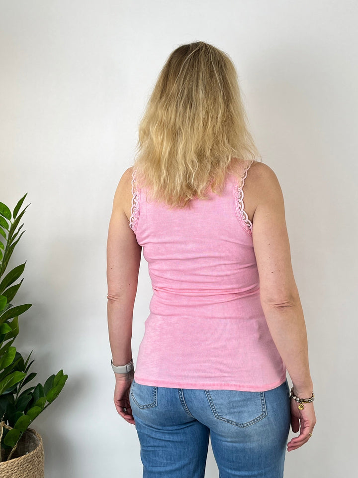 Rippentop mit Spitzenkante, rosa von Bella Vita - Mode &amp; Lifestyle