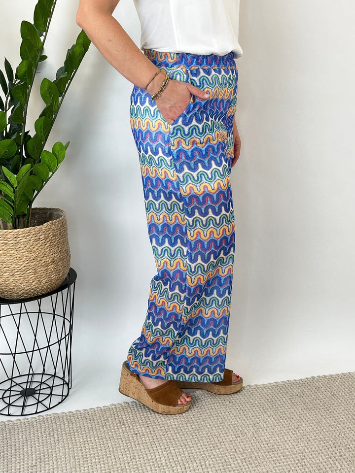 Blue yellow green multi color zigzag wide leg pants fit