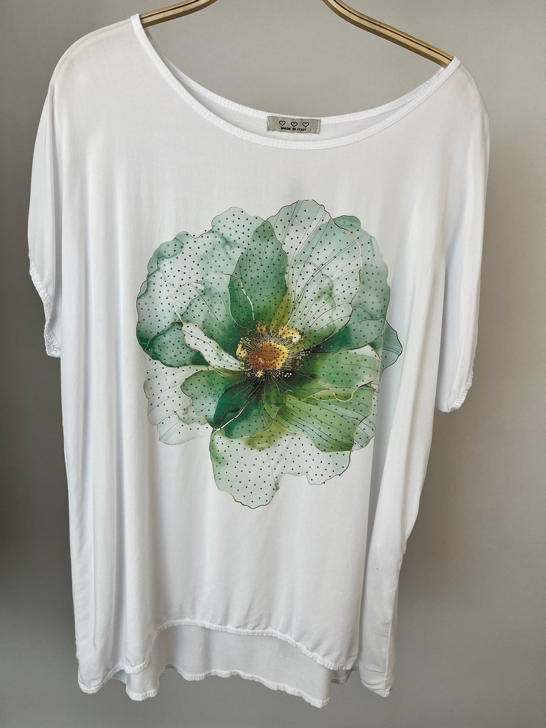 Shirt „Flower“ mit Glitzersteinchen, grün von Bella Vita - Mode &amp; Lifestyle