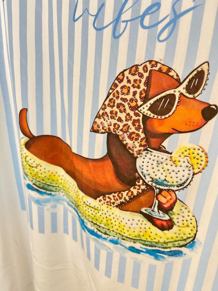 Shirt „Summer Vibes Dackel“ mit Glitzersteinchen, hellblau von Bella Vita - Mode &amp; Lifestyle