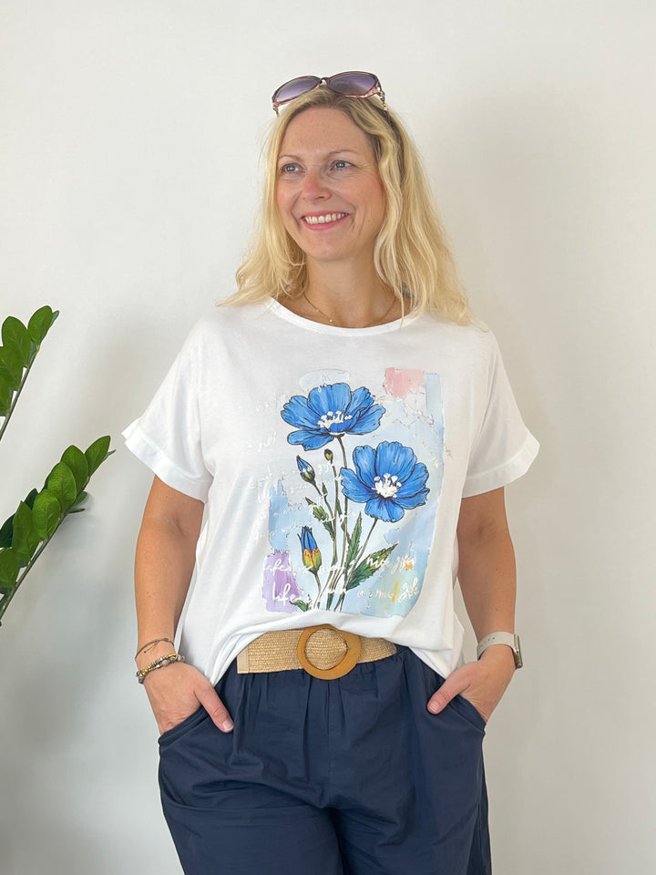 Shirt mit Blumendruck, weiß-blau von Bella Vita - Mode &amp; Lifestyle