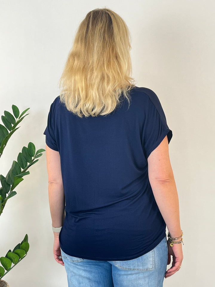 Shirt mit Seidenanteil, V-Ausschnitt von Bella Vita - Mode &amp; Lifestyle