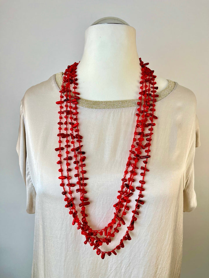 Statementkette Red Layers, rot von Bella Vita - Mode &amp; Lifestyle