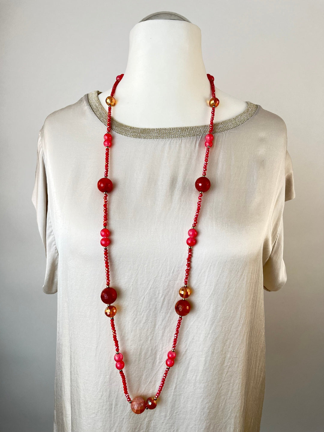 Statementkette Red Sparkle, rot von Bella Vita - Mode & Lifestyle