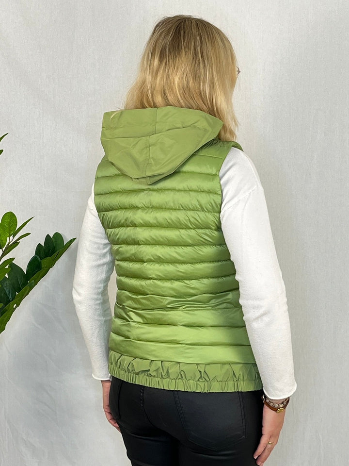Steppweste mit Kapuze, grün von Bella Vita - Mode &amp; Lifestyle