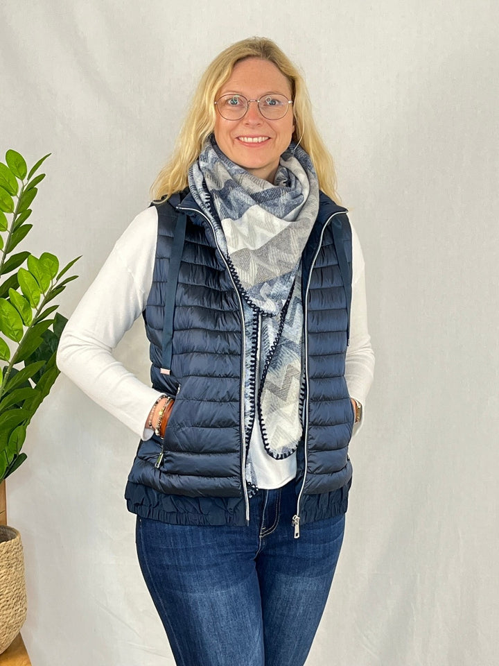 Steppweste mit Kapuze, marine von Bella Vita - Mode &amp; Lifestyle