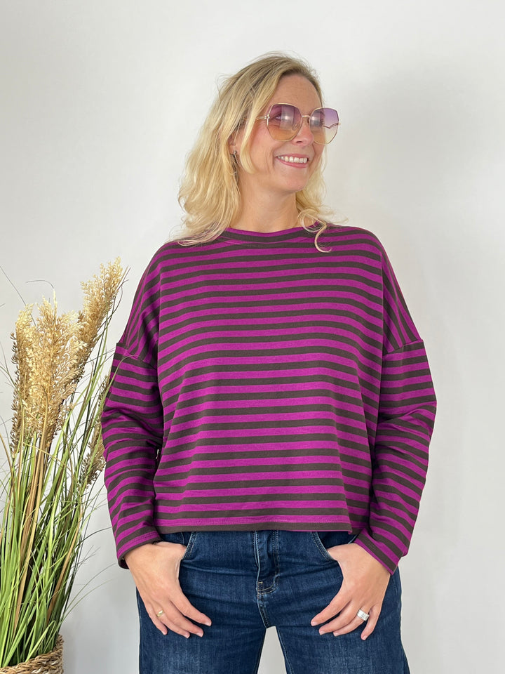 Beere-braun gestreifter Oversize-Pullover mit horizontalen Streifen