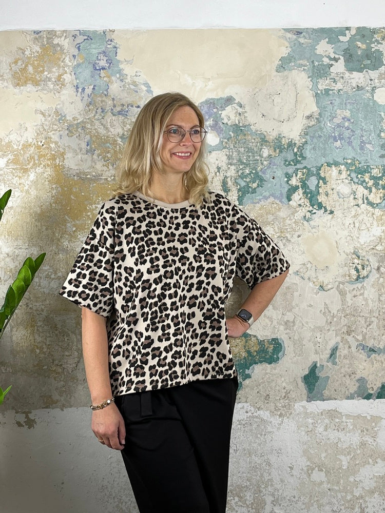 Sweatshirt Leo Kurzarm, beige-schwarz von Bella Vita - Mode & Lifestyle