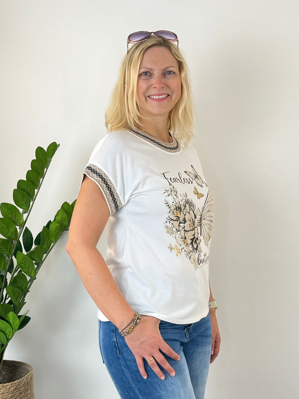 T-Shirt "Butterfly", ecru von Bella Vita - Mode & Lifestyle