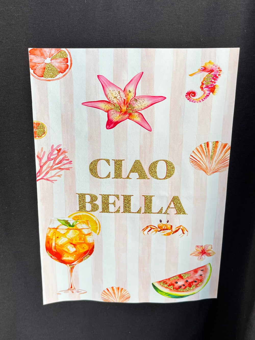 T-Shirt Ciao Bella, schwarz-rosa von Bella Vita - Mode & Lifestyle