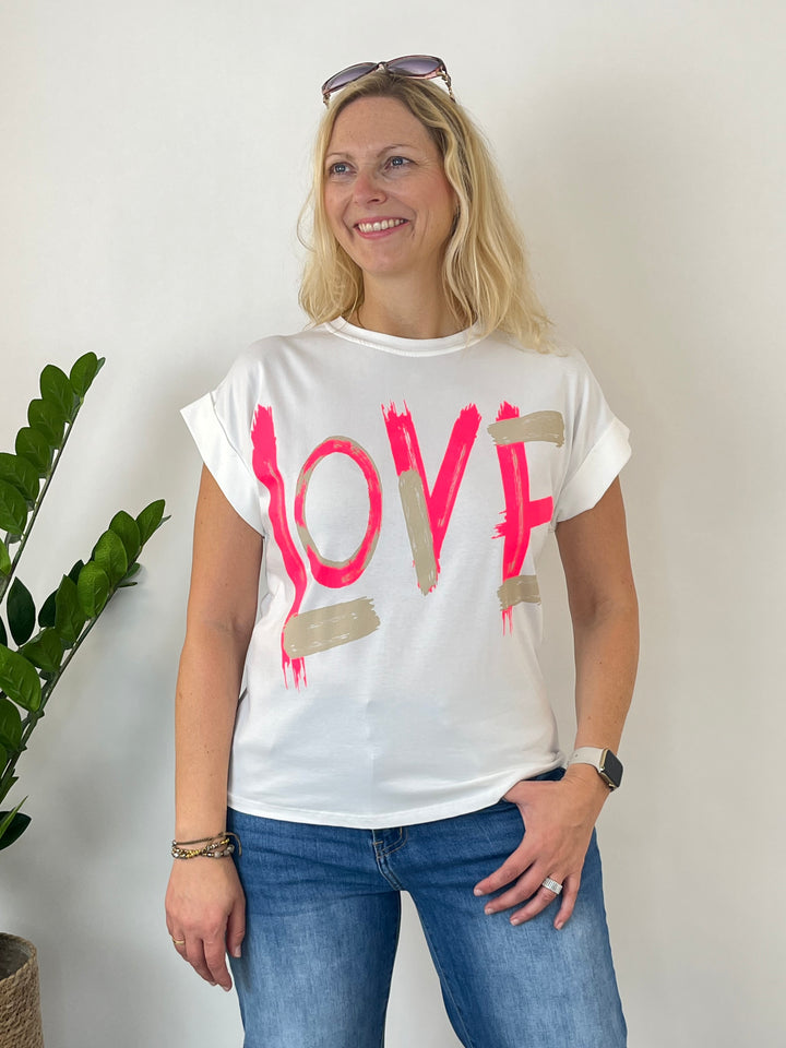 T-Shirt LOVE, neonpink von Bella Vita - Mode &amp; Lifestyle