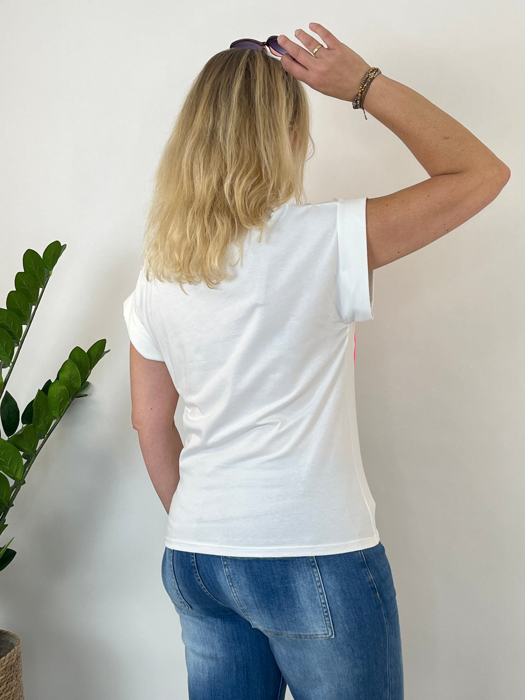 T-Shirt LOVE, neonpink von Bella Vita - Mode &amp; Lifestyle