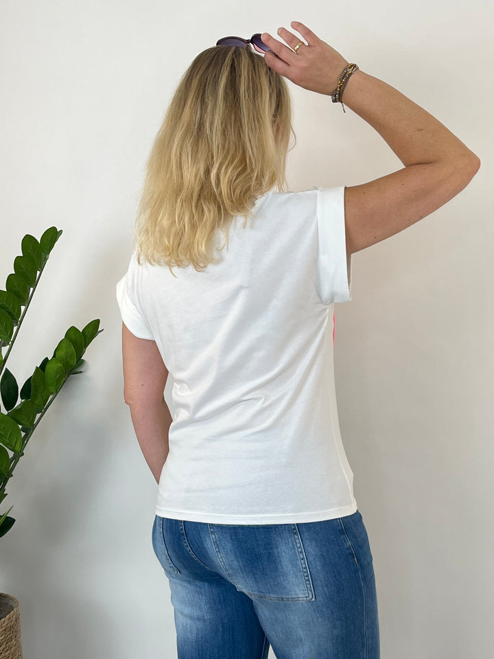 T-Shirt LOVE, neonpink von Bella Vita - Mode &amp; Lifestyle