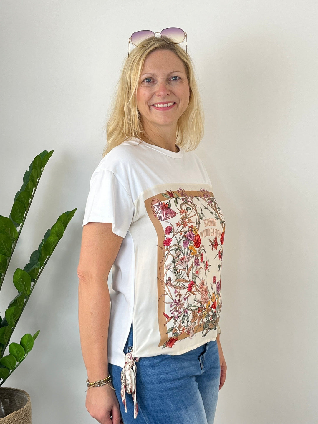 T-Shirt mit Tücherdruck "Blooming", beige von Bella Vita - Mode &amp; Lifestyle