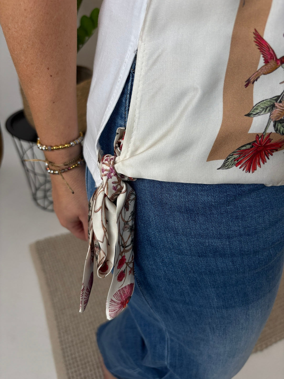 T-Shirt mit Tücherdruck "Blooming", beige von Bella Vita - Mode &amp; Lifestyle