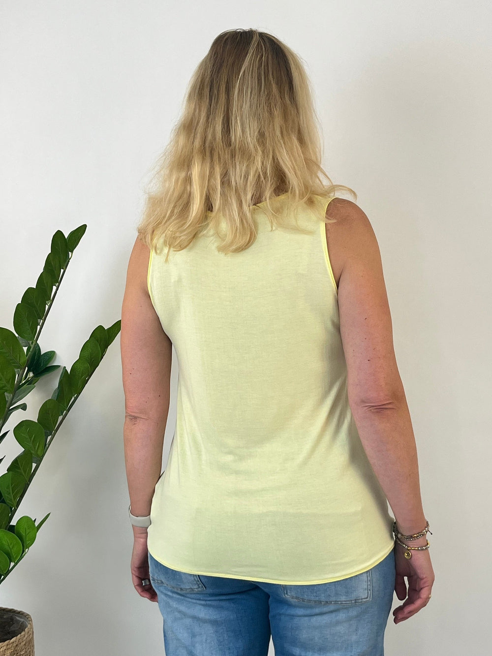 Top mit Seidenanteil, gelb von Bella Vita - Mode & Lifestyle