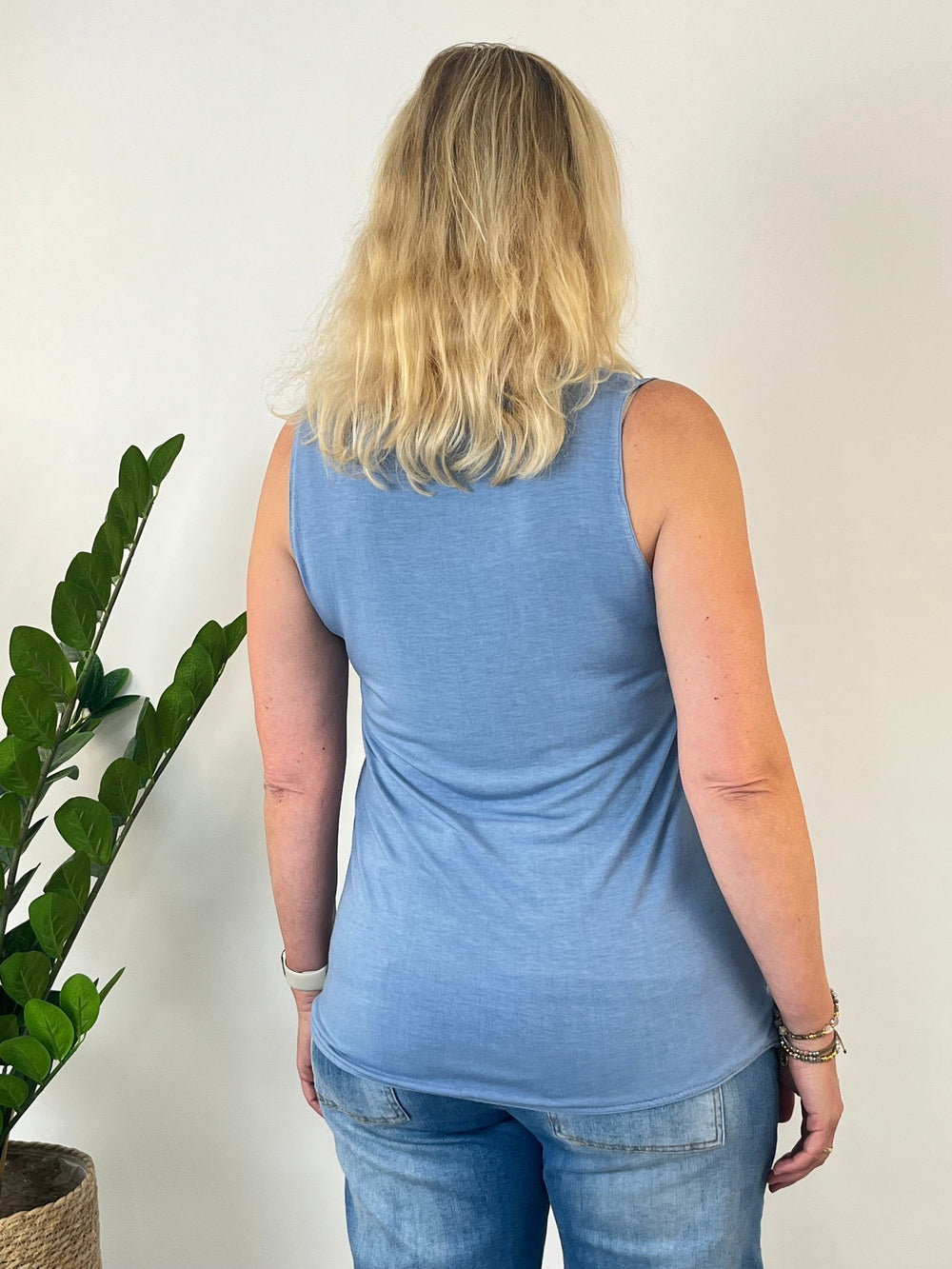 Top mit Seidenanteil, jeansblau von Bella Vita - Mode & Lifestyle