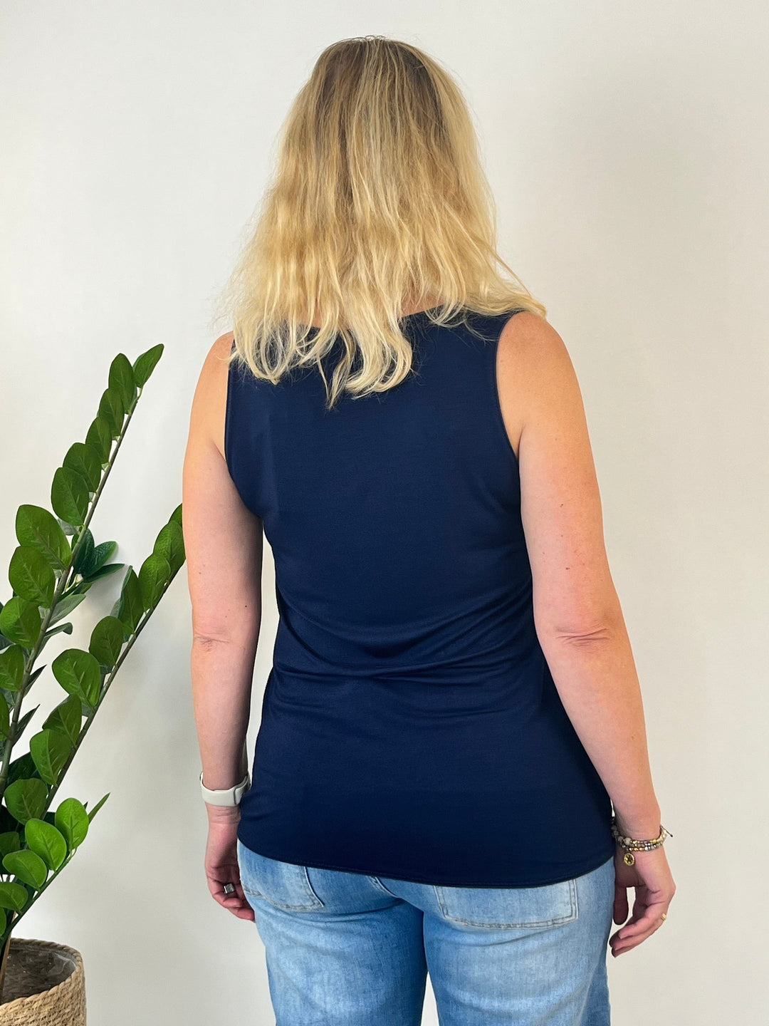 Top mit Seidenanteil, marine von Bella Vita - Mode &amp; Lifestyle