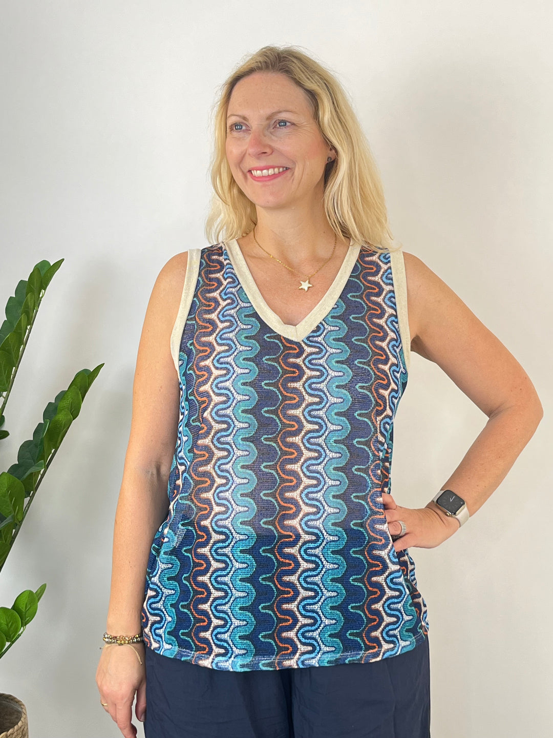 Top with zigzag pattern