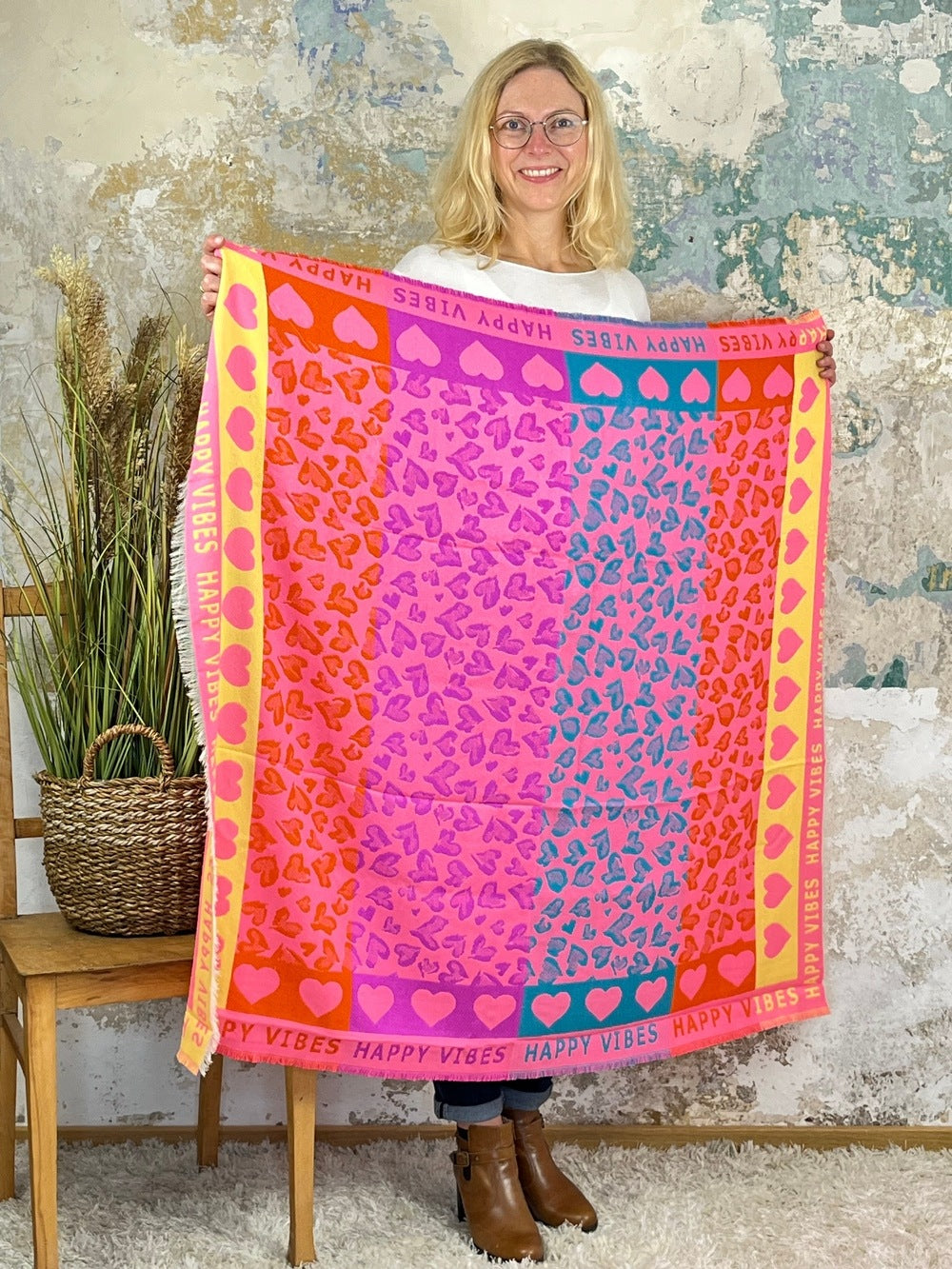 Tuch HAPPY VIBES, pink von Bella Vita - Mode &amp; Lifestyle