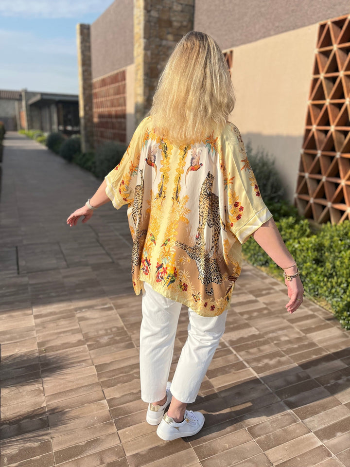 Tunikabluse mit Seide "Leo Jungle", vanillegelb von Bella Vita - Mode &amp; Lifestyle