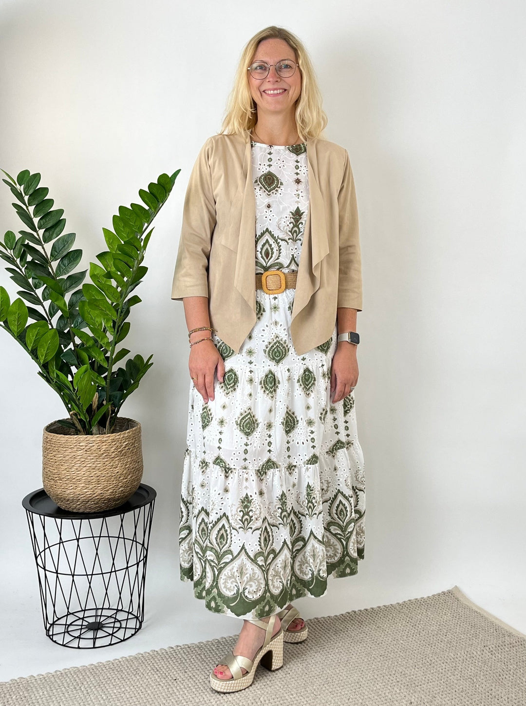 Veloursjacke in offener Form, beige von Bella Vita - Mode &amp; Lifestyle