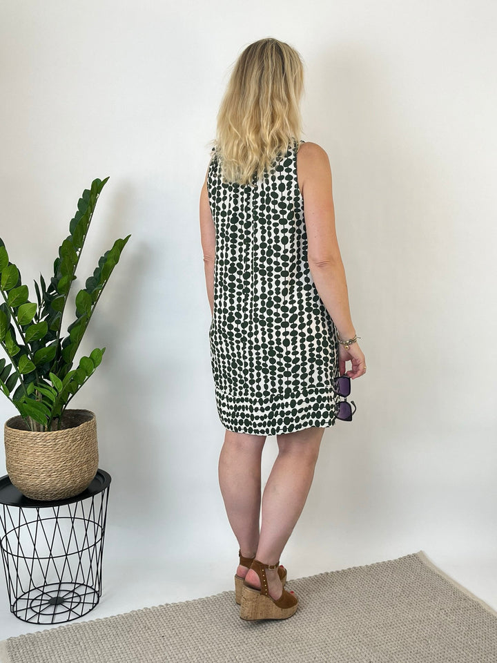 Viskosekleid mit grafischem Druck, khaki von Bella Vita - Mode &amp; Lifestyle
