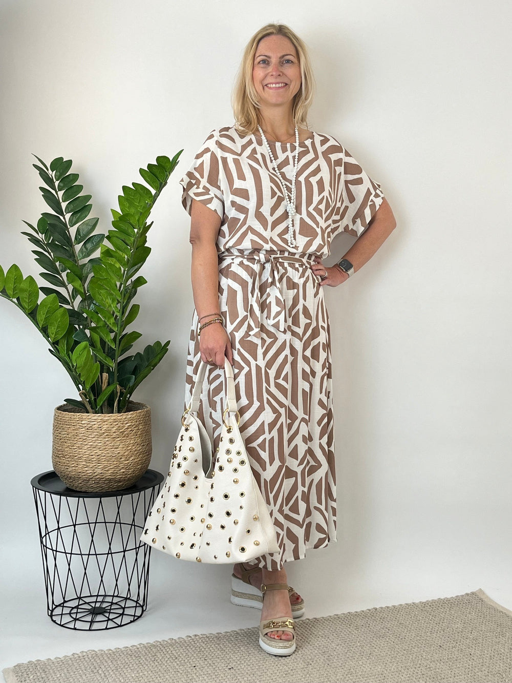 Viskoserock mit grafischem Print, beige von Bella Vita - Mode & Lifestyle