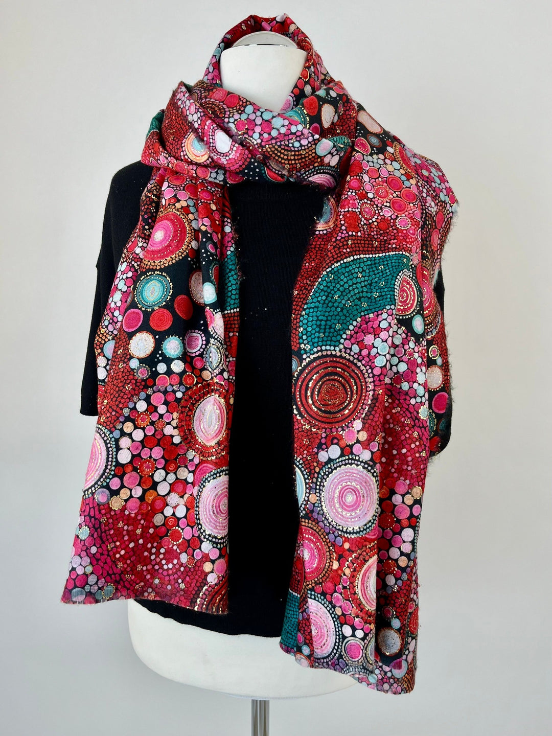 Viskoseschal Circle Art, bordeaux von Bella Vita - Mode &amp; Lifestyle