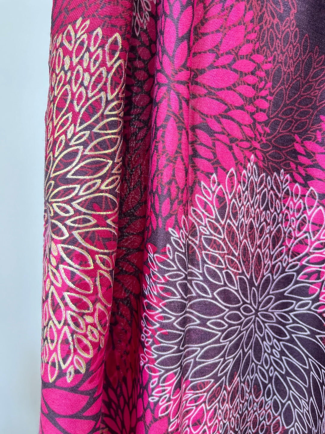Viskoseschal Flower Art, pink von Bella Vita - Mode &amp; Lifestyle