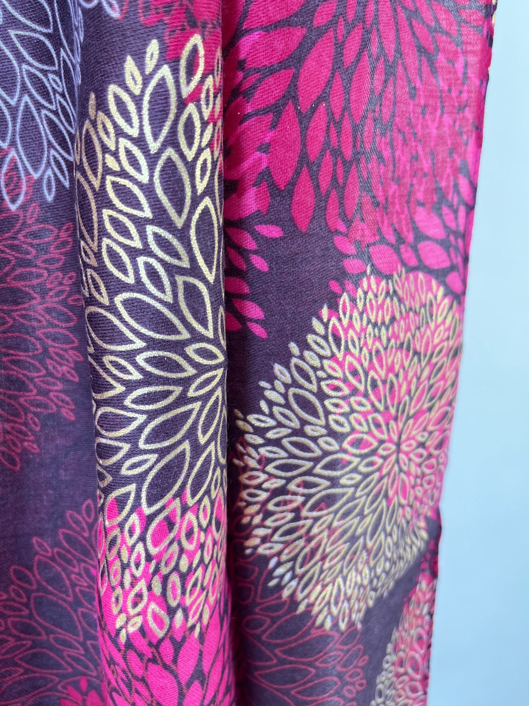 Viskoseschal Flower Art, pink von Bella Vita - Mode &amp; Lifestyle