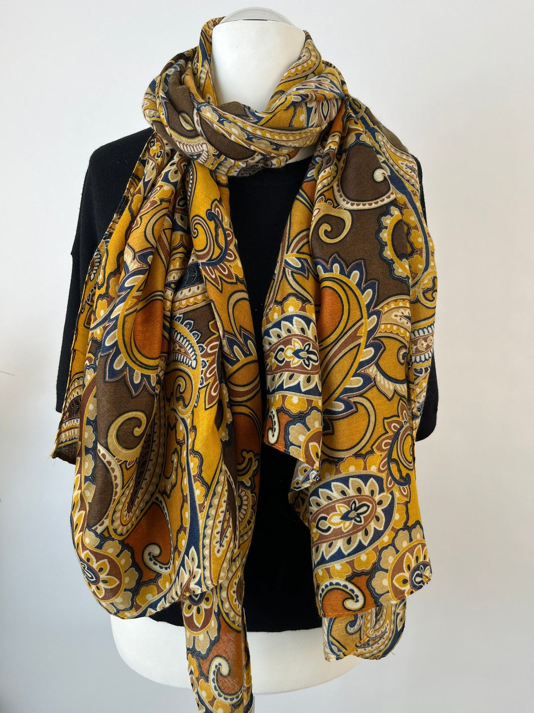 Viskoseschal Paisley, curry von Bella Vita - Mode &amp; Lifestyle