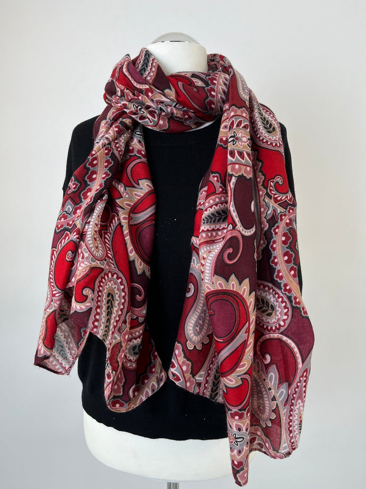 Viskoseschal Paisley, rot von Bella Vita - Mode &amp; Lifestyle