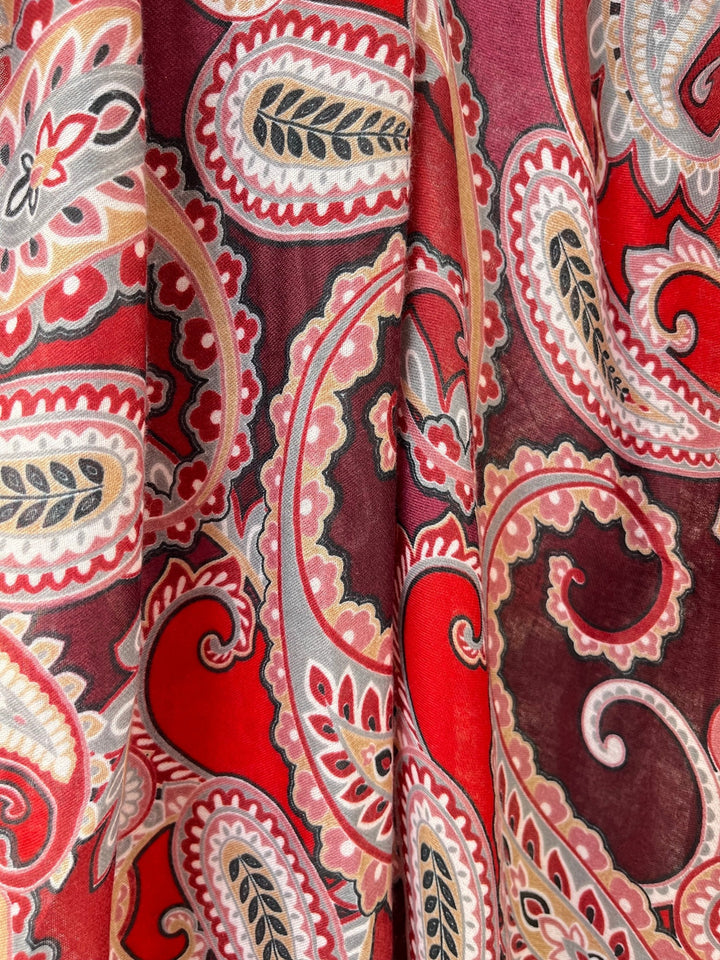Viskoseschal Paisley, rot von Bella Vita - Mode &amp; Lifestyle