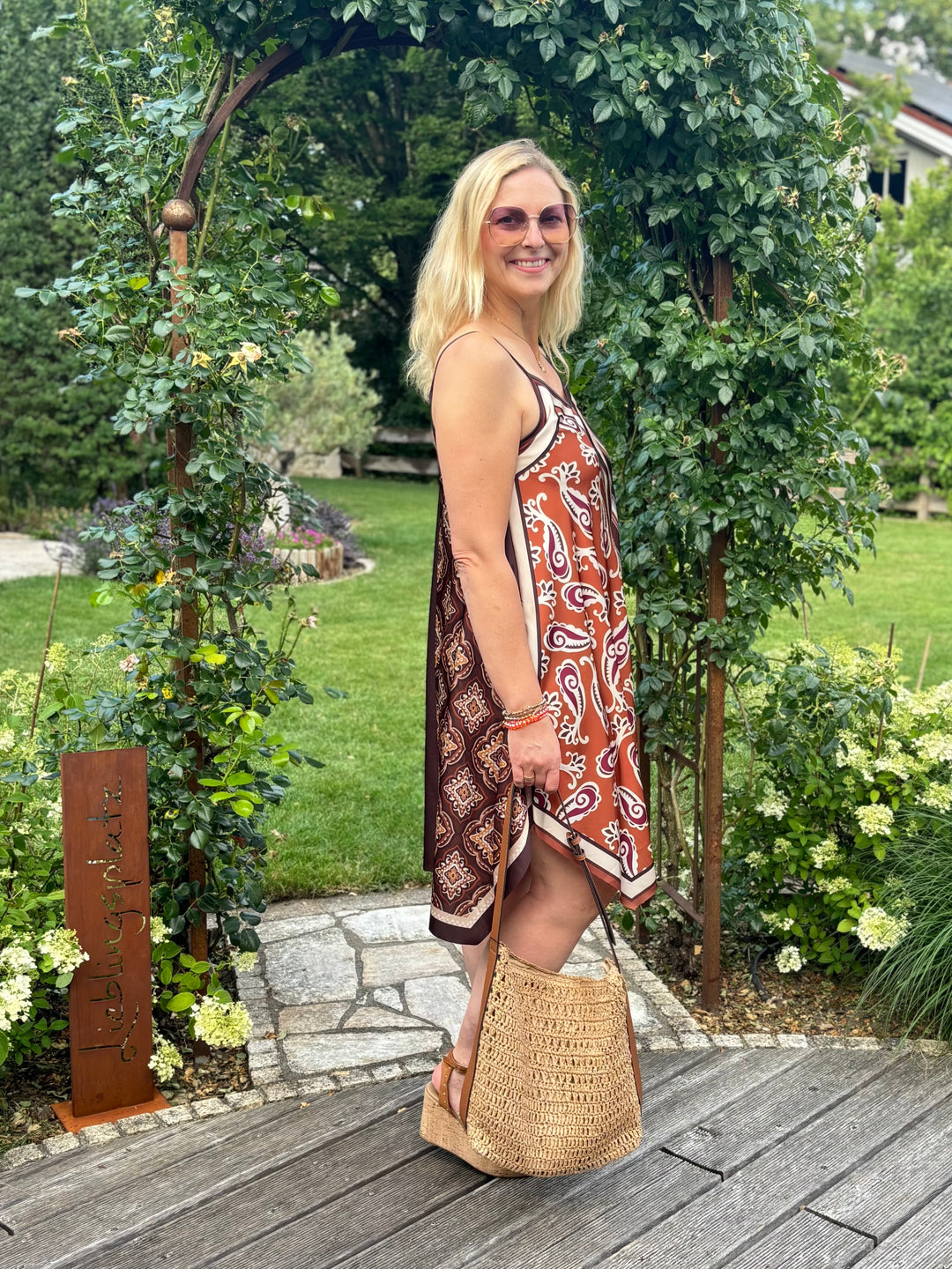 Wendekleid im Printmix, braun