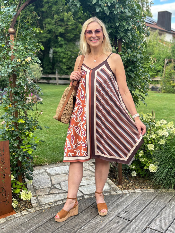Wendekleid im Printmix, braun