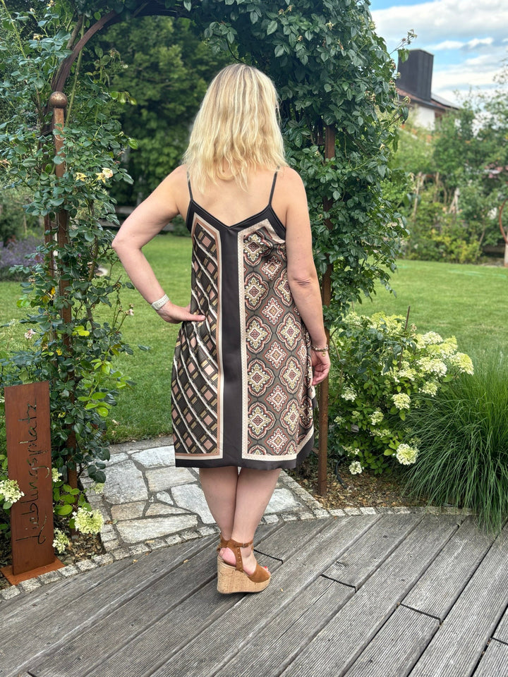 Wendekleid im Printmix, khaki von Bella Vita - Mode &amp; Lifestyle