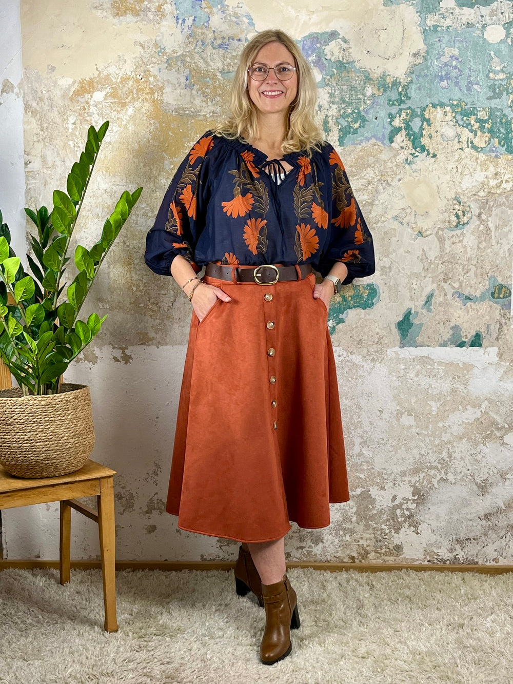Bluse mit Alloverdruck und elastischen Abschlüssen, marine