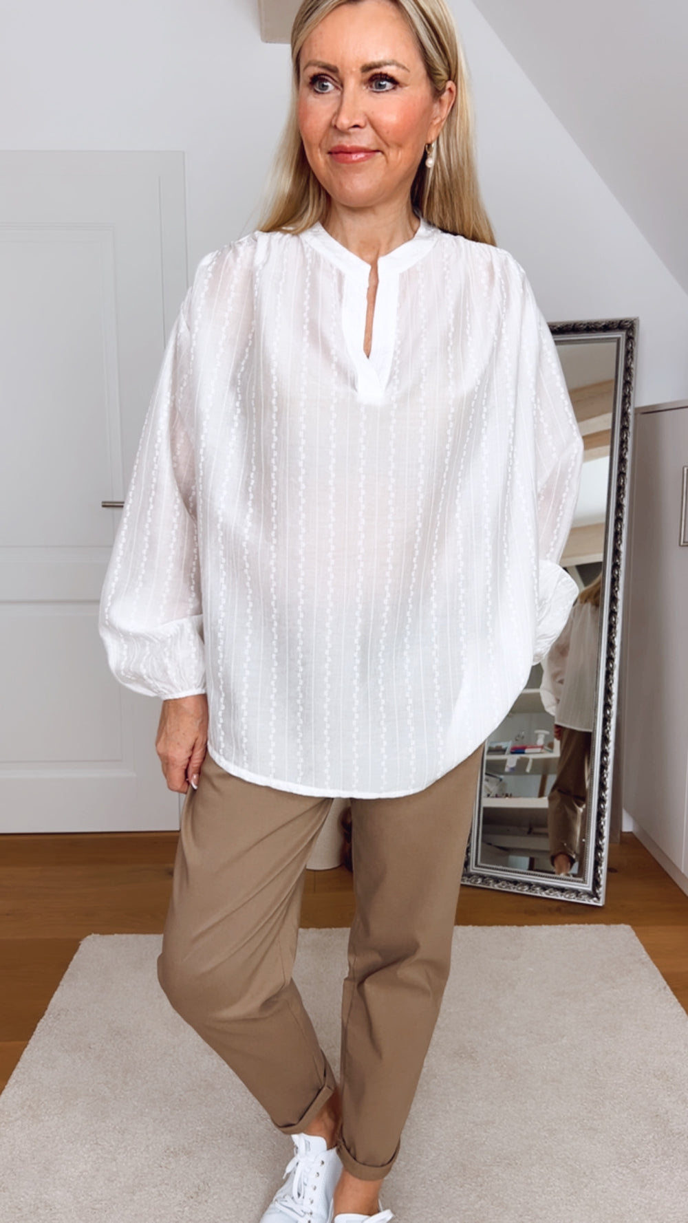 Print-Bluse mit femininen Details, ecru von Bella Vita - Mode & Lifestyle